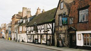 Snugs, Public Bars and Servery Screens: A Pub Glossary